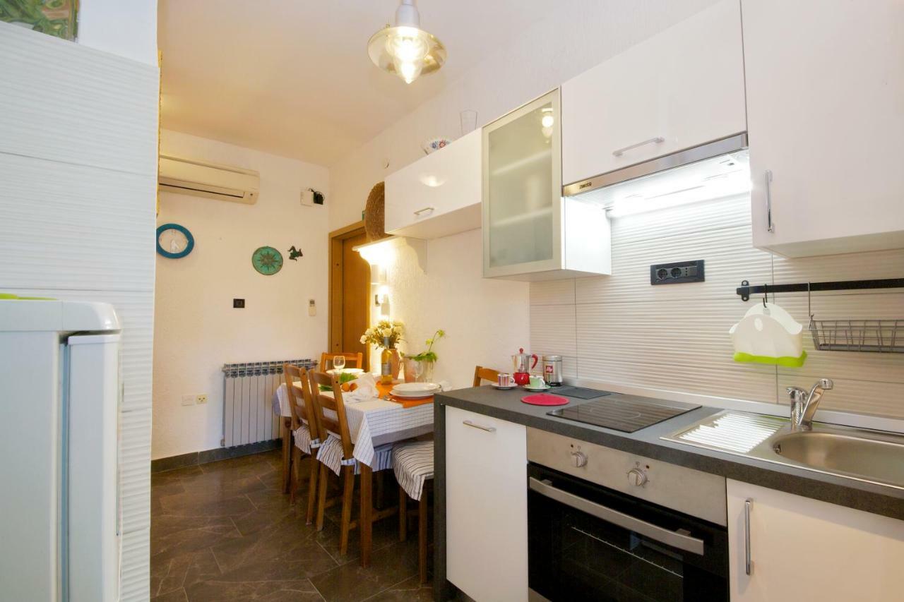 Melanija 2 Apartment Rovinj Luaran gambar